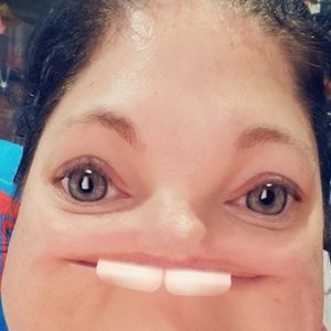 Meet your Posher, Tabitha